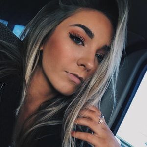 Meet your Posher, Savannah